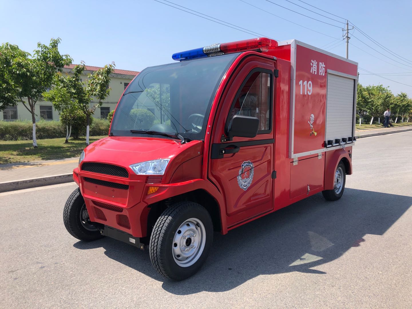 戎玖电动消防车