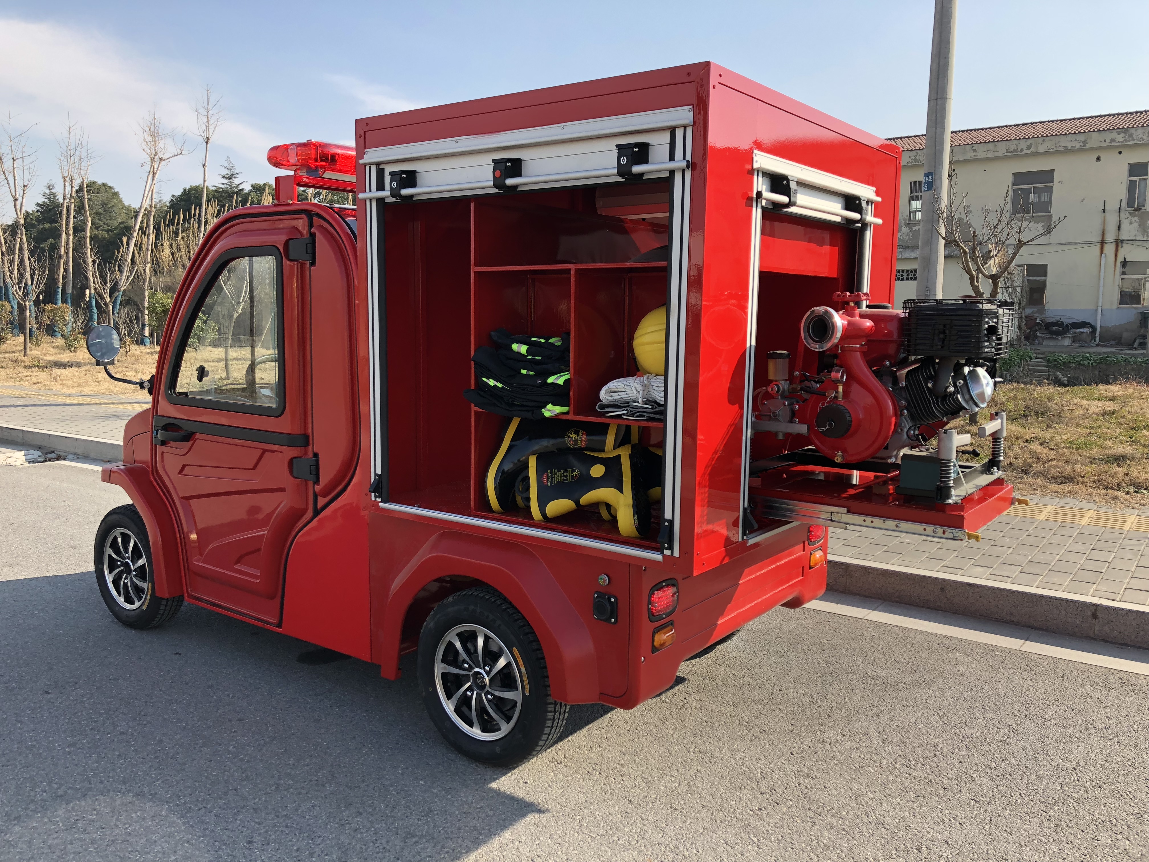 戎玖消防车